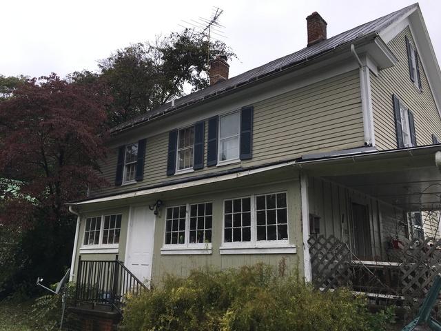 Home in Purcellville, VA with basement flooding