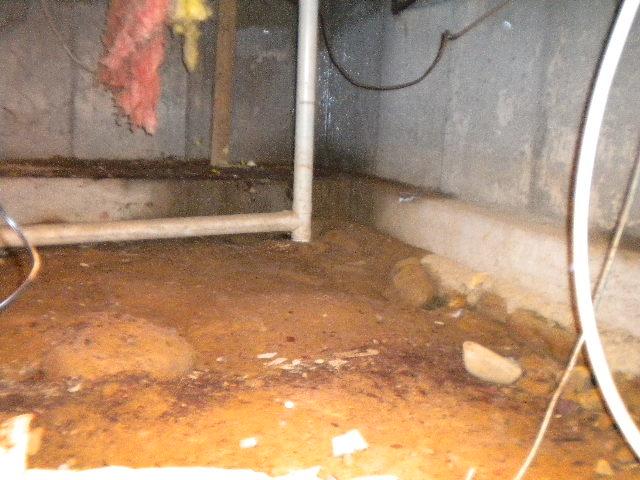 Wet Crawlspace in Oneco, CT