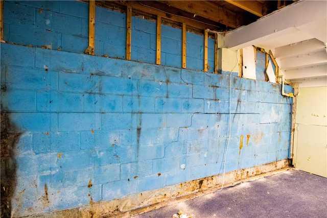 Stair Step Cracking