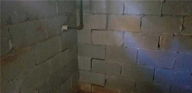 Stair-stepping cracks in foundation wall