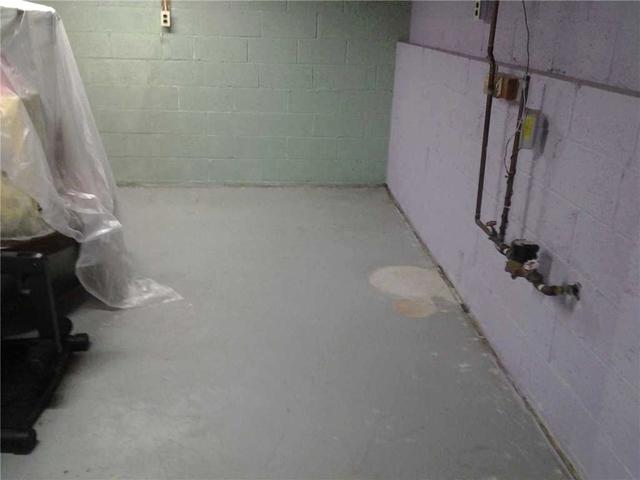 Signs of Water Seepage Flemington, NJ