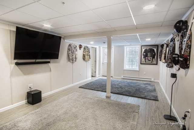 A Large and Comfortable Common Space