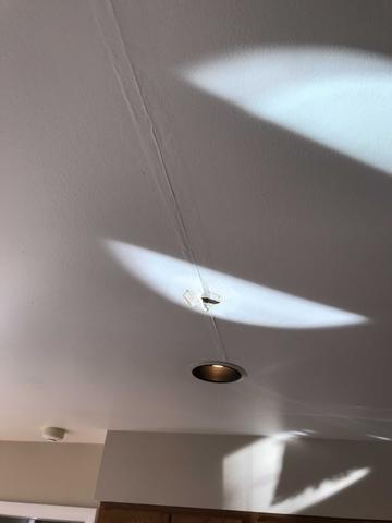 <p>United Services was able to restore the water damaged ceiling in this Highland Park, IL home.&nbsp;</p>