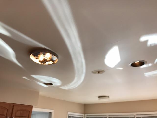 <p>Our drying team was able to restore the water damaged ceiling, in this Highland Park, IL home.&nbsp;&nbsp;</p>