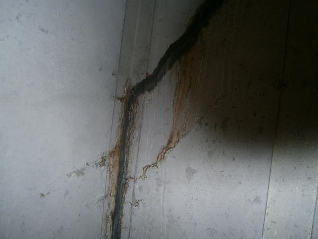 Attempted Repair of Crack in Rocky Hill, CT