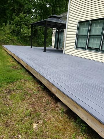 Deck Staining in Middlefield, CT