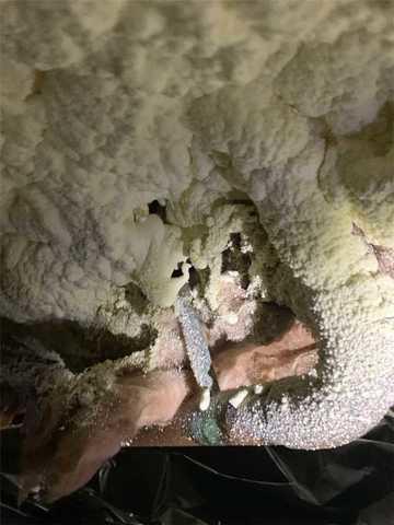 Sprayfoam insulation around piping