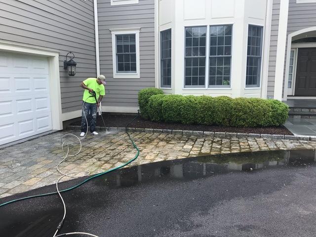 Pressure Washing in Riverside, CT