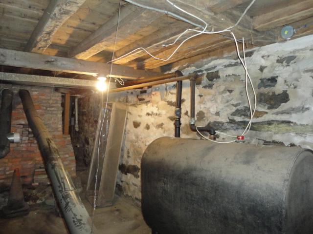 Sherman, CT Sagging Brick Foundation