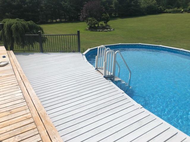 Deck Staining Final Product