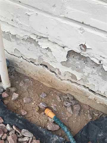Tempe Stem Wall Repair - Before (Closeup)