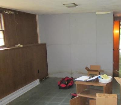 Water Staining in North Franklin, CT