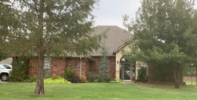 <p>This new roof is GAF Timberline HD in weatheredwood</p>