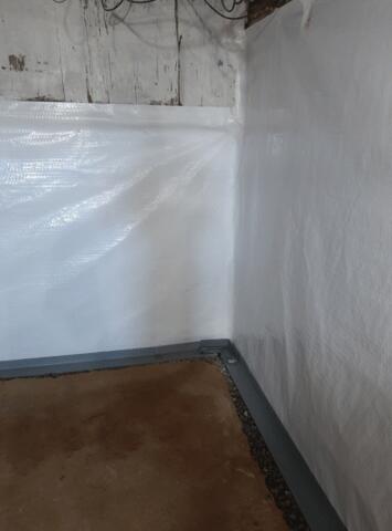WaterGuard & CleanSpace Wall System in La Center, KY