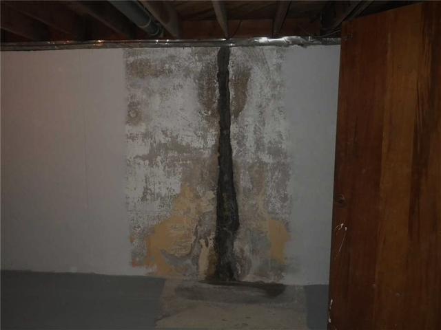 Foundation Crack Stopped Home Sale