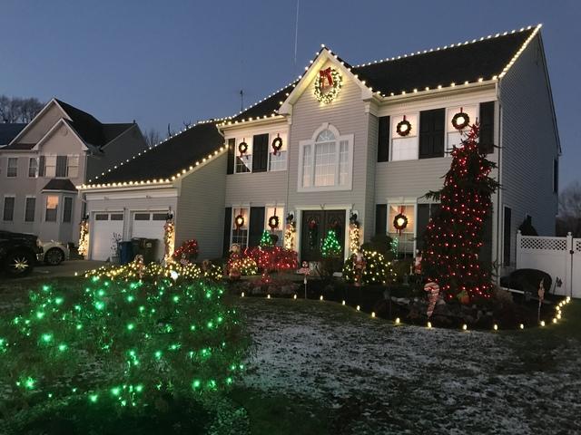 Professional Christmas Lights in Howell NJ