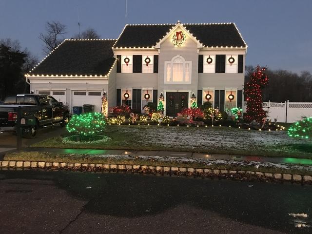 Professional Christmas Lights in Howell NJ