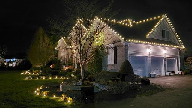 Professional Christmas Decorating in Jackson, NJ