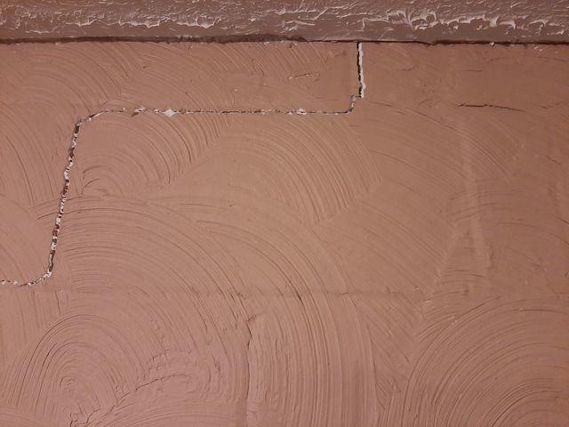 Stair-step Cracks