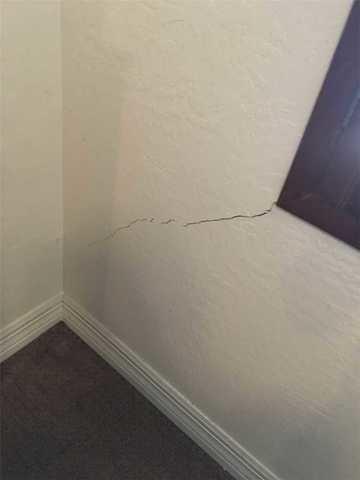 Dry Wall Cracks