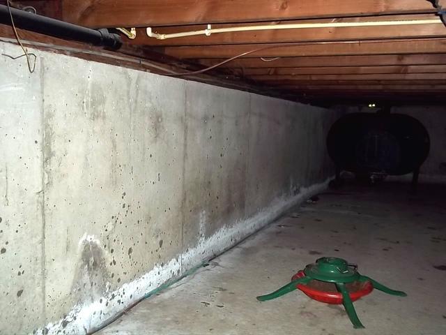 Water Staining in Northfield, CT