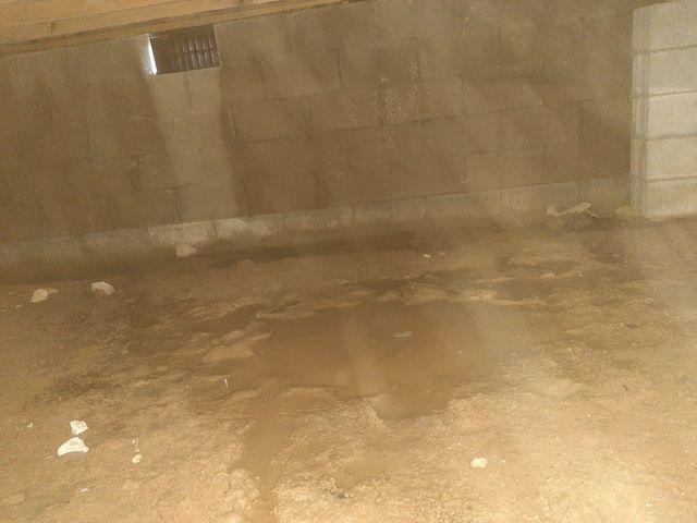 Water in the crawl Space