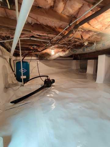 Vapor Barrier Along the Crawl Space Walls