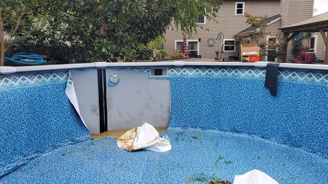 This pool liner was compromised, and sand was seeping through the bottom of the pool. Time for YES to step in.