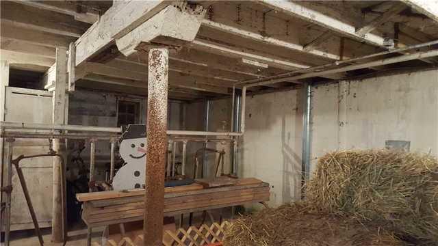 PowerBrace® Beams Installed Along Barn Walls in Fall Creek, WI