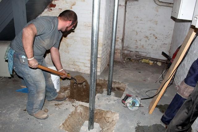 Installer Jon-Wesley Working