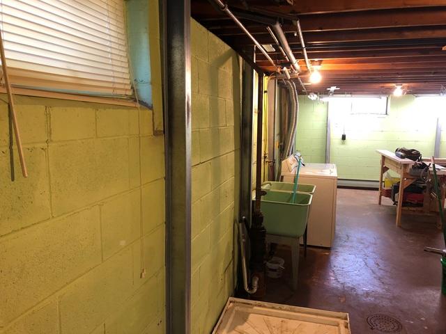 PowerBrace® Wall Braces Stabilize Basement Walls in Superior, Wisconsin
