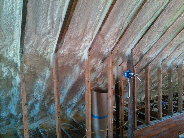 Spray Foam Insulation Prevents Ice Dams In Duluth, MN