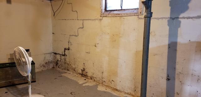 Foundation Wall Crack