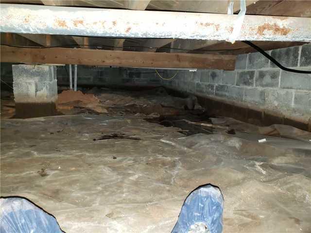 Uninsulated Crawl Space