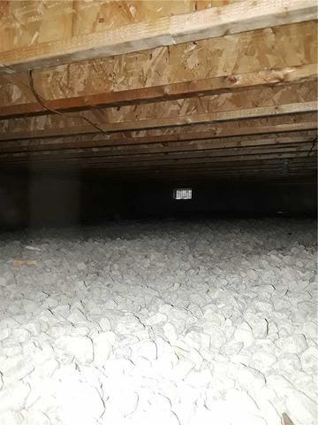 Uninsulated Crawl Space