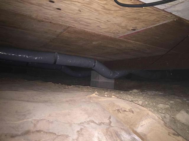 Before Photo - Wet Crawl Space In Cohasset, MN