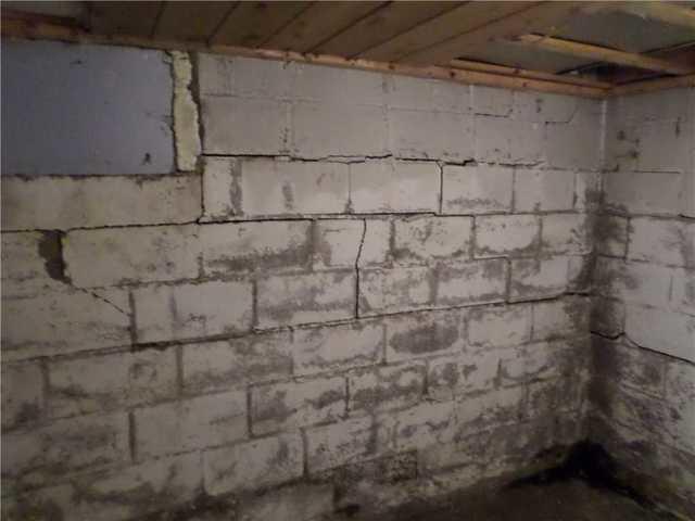 Cracked And Bowing Walls In Eveleth, MN