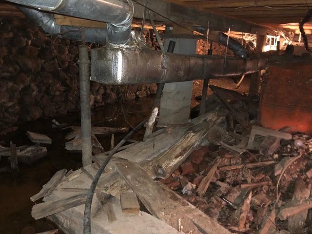 This crawl space was in need of help when DBS arrived.