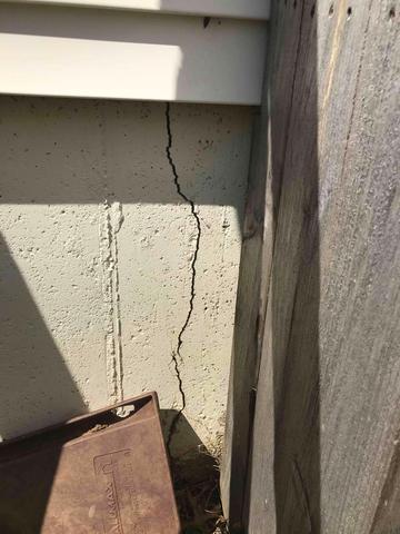 Foundation Cracks
