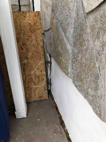 Cracking foundation
