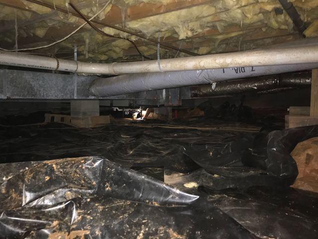 Air Venting Through Crawl Space