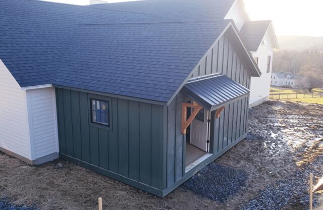 We installed a beautiful new roof on a Marlborough, MA home using asphalt shingles.