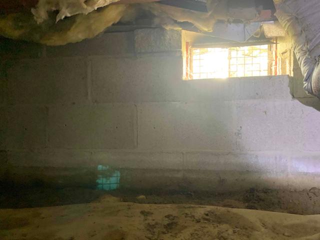 Open Vents in Crawl Space Walls