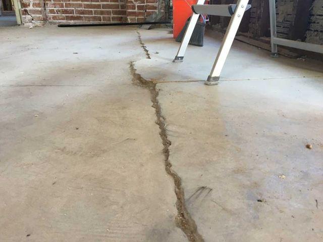 Slab Crack