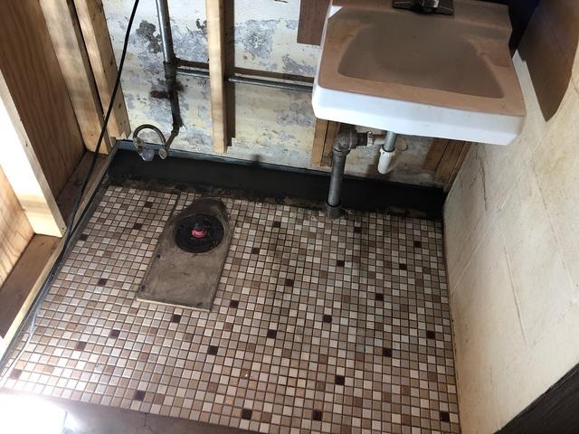 WaterGuard® In Half-Finished Bath