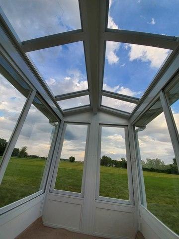 Glass panel roof