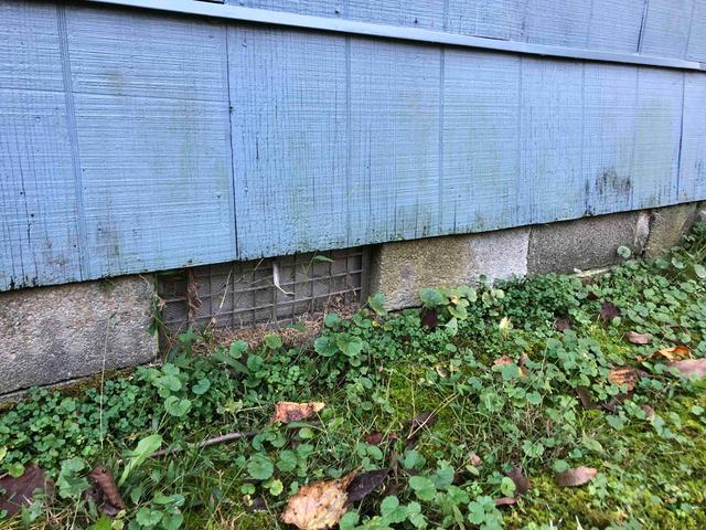 Open Vents in a Crawl Space