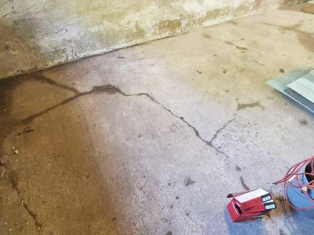 Floor Cracking