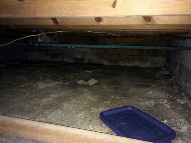 Damp, Wet Crawl Space Problems