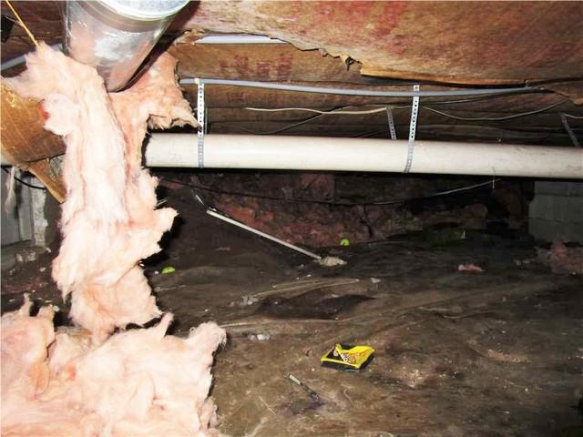 Crawl Space in Duluth, MN Before
